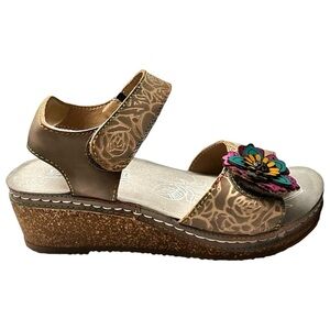 L'Artiste by Spring Step Leather Wedge Sandals Gray 5M Boho Chic Whimsical Comfy